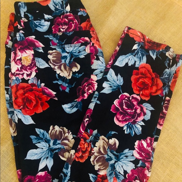 Chico's Denim - Chico’s Floral Jeggings US Size 4R